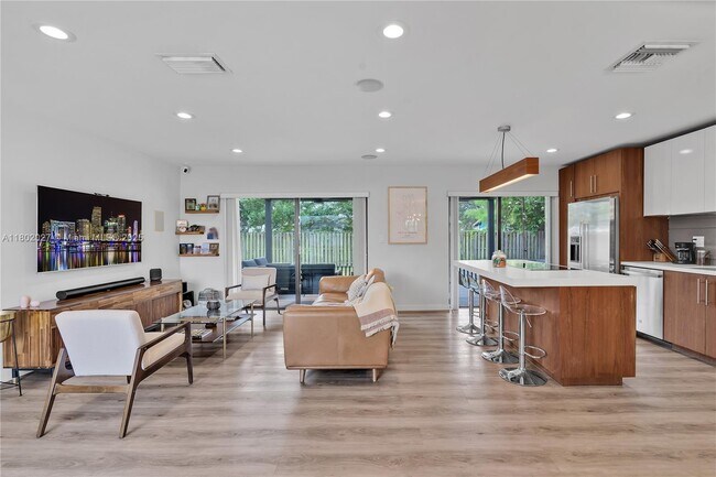 Foto del edificio - 8610 NW 25th St