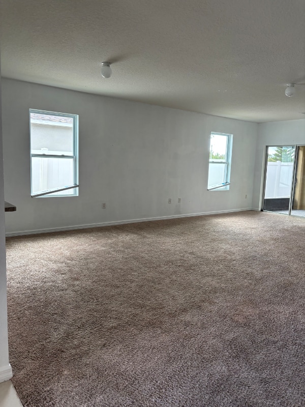 Building Photo - 136 Tray Cir