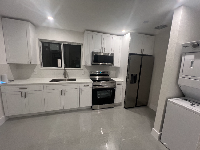 Foto del edificio - 5300 NW 25th Ave