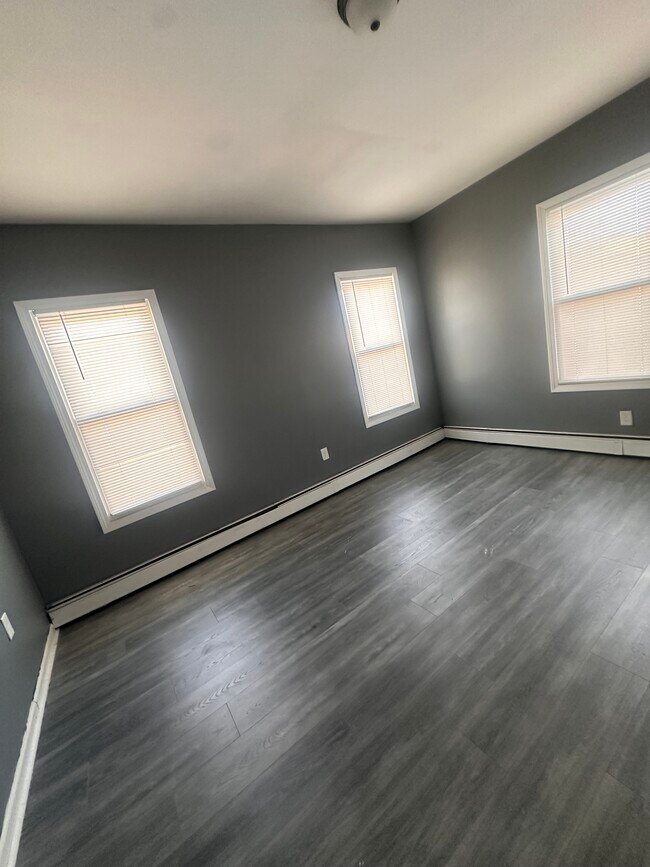 Foto del edificio - 349 Blue Hills Ave