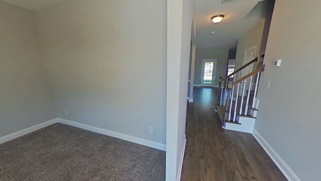 Building Photo - 3241 Northgate Dr