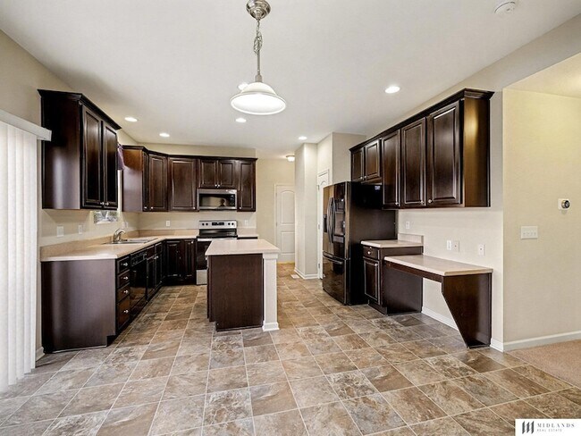 Foto del edificio - 8417 S 65th St