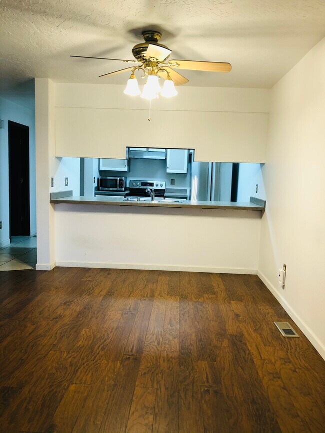 Building Photo - 530 Glacier Bay Cir