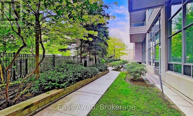 Building Photo - 35 Bales Ave