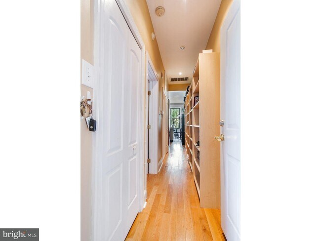 Foto del edificio - 1514 Pine St