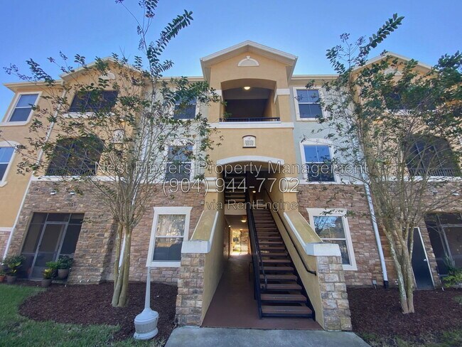 Foto del edificio - 8539 Gate Pkwy W