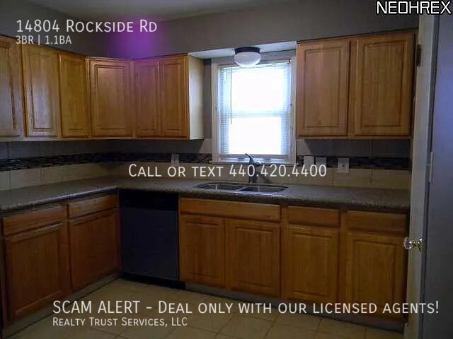 Building Photo - Adorable home with Central Air, 3 Bedroom ...