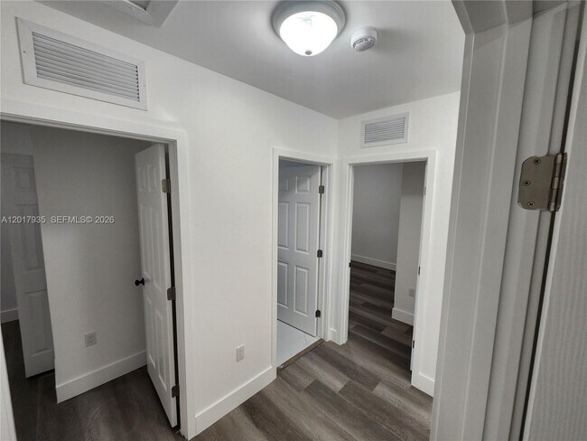 Foto del edificio - 11970 SW 215th St