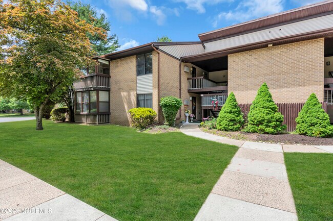 Foto del edificio - 30 Meadow Green Cir