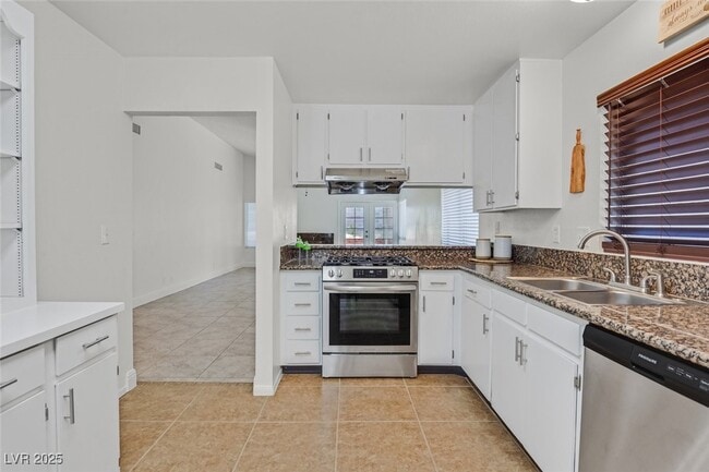 Building Photo - 3125 Belvedere Dr
