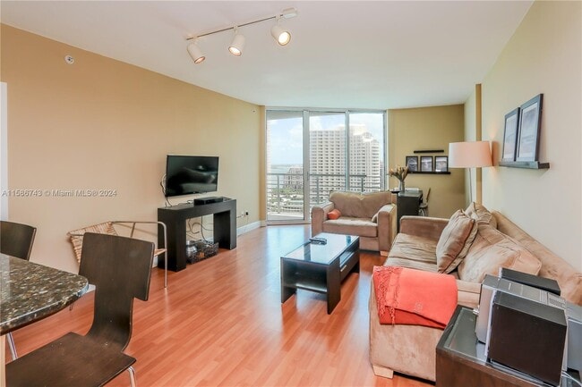 Building Photo - 335 S Biscayne Blvd