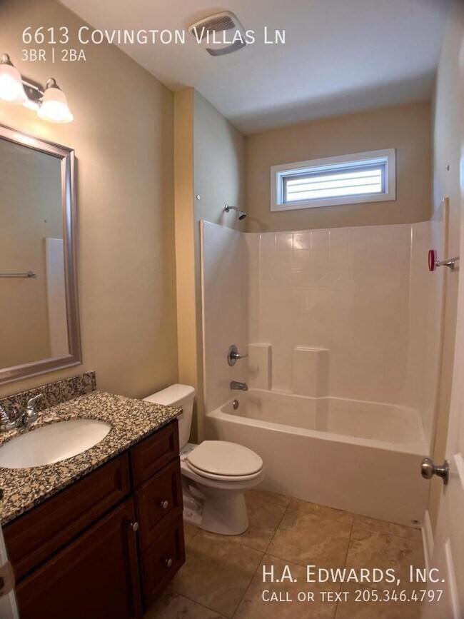 Foto del edificio - 6613 Covington Villas Ln