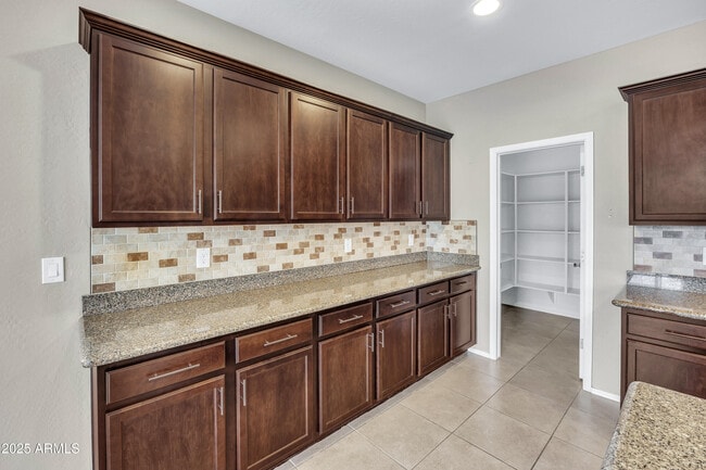 Building Photo - 22771 E Via Del Palo