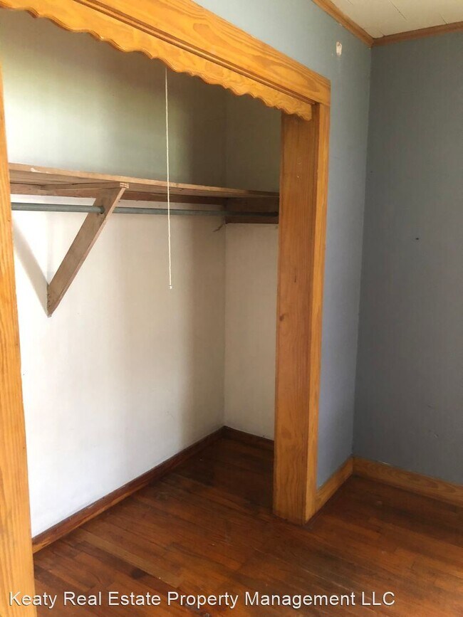 Building Photo - 2 br, 1 bath House - 220 Dean