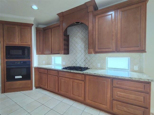 Building Photo - 5606 Grandwood Ln