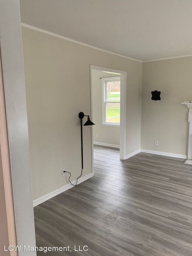 Primary Photo - 3 br, 2 bath House - 114 S Cliffdale Drive