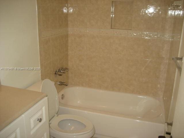 Building Photo - 10740 N Kendall Dr