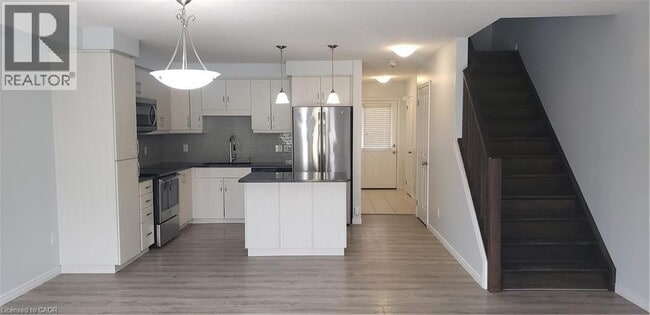 Building Photo - 566 Blair Creek Dr