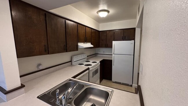Building Photo - 131 Althea St