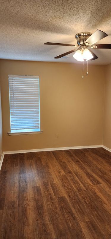 Building Photo - 3725 Pembrook Cove