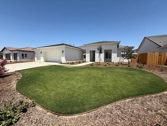 Building Photo - 16806 Mairs Dr