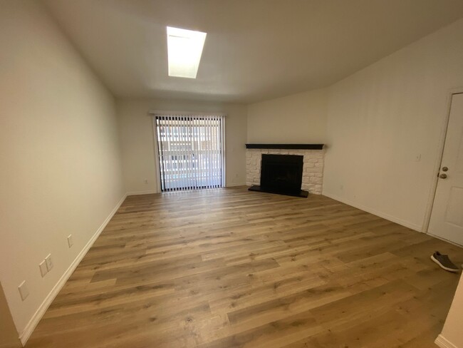 Foto del edificio - Beautiful 3 bedroom Condo in Aurora