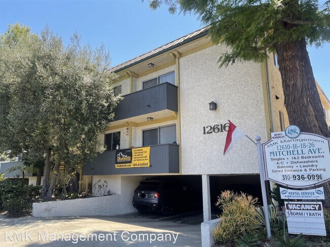 Building Photo - 1 br, 1 bath Apartment - 12610,16,18,26 Mi...
