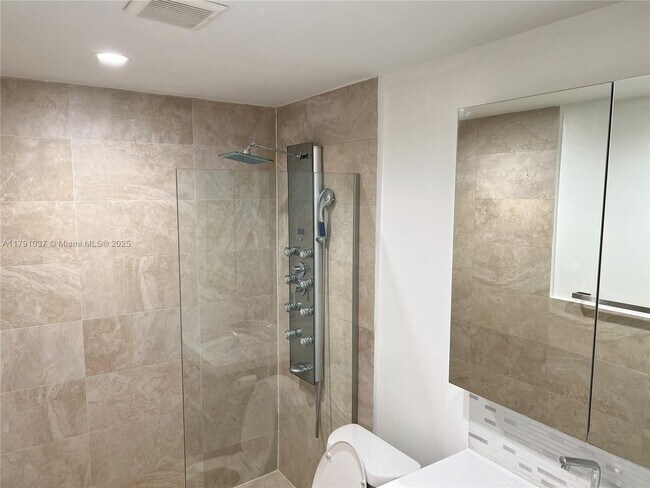 Building Photo - 4337 SW 49th St