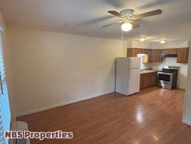 Foto principal - 867 N Gallaher View Rd