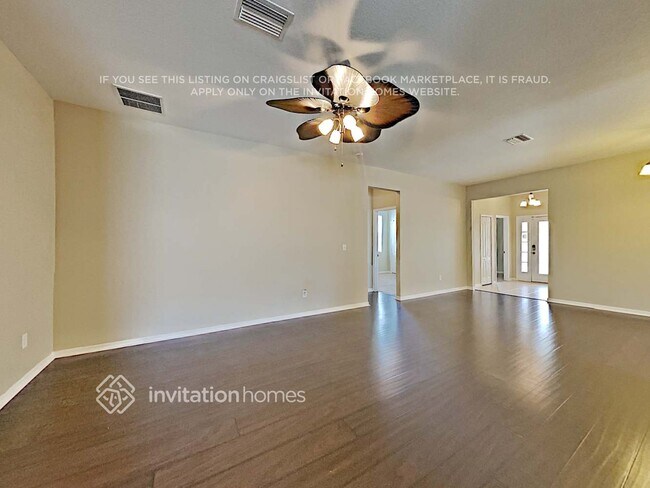 Foto del edificio - 12218 Fairlawn Dr