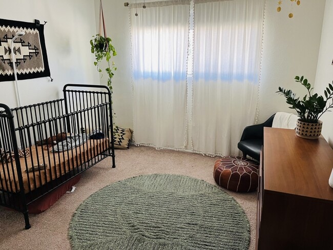 Foto del edificio - 4511 Collwood Ln