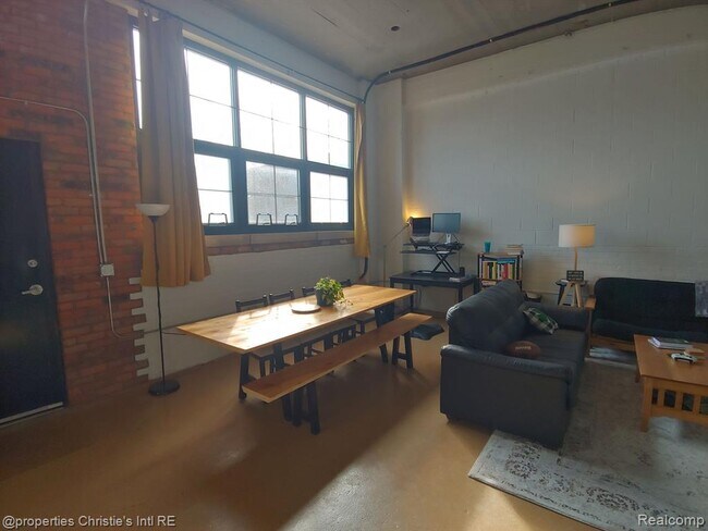 Foto del edificio - 55 W Canfield St