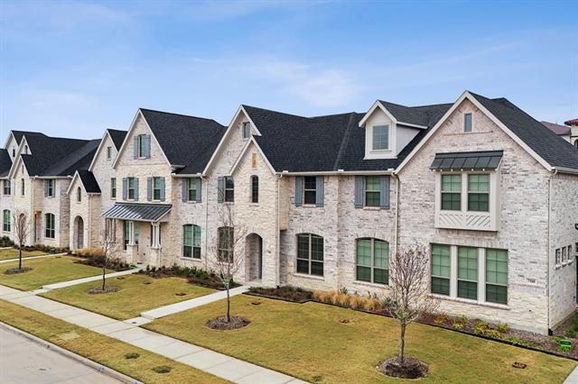 Foto principal - 7043 Granbury Ln
