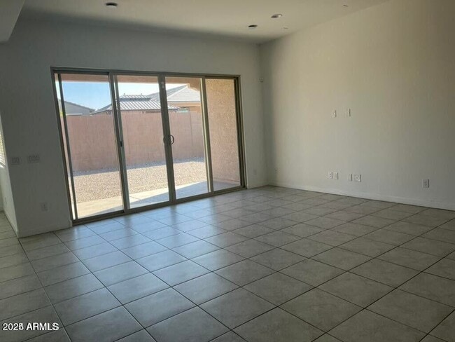 Building Photo - 4623 S 111th Dr