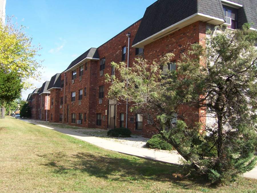 Building Photo - Catherine Garden Apartments