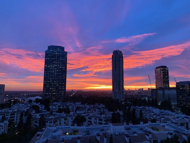 Foto del edificio - 2170 Century Park E