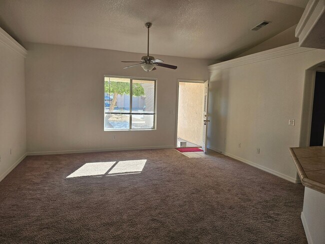 Foto del edificio - Unfurnished Long Term Home