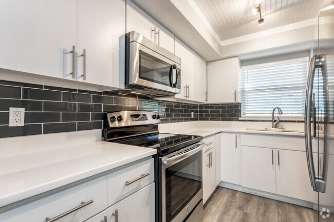 2BD/2BA - 964 SF (Remodeled) - Artisan Cove Apartments