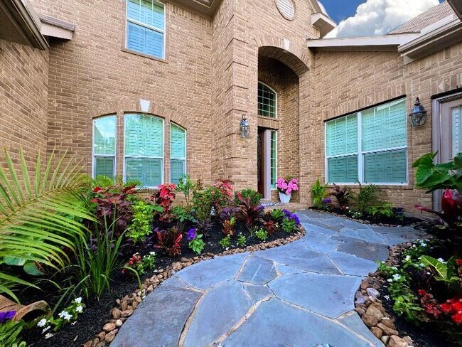 Foto del edificio - 4806 Bell Mountain Dr