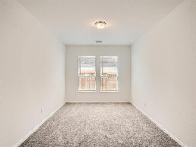Building Photo - 287 Durian Loop