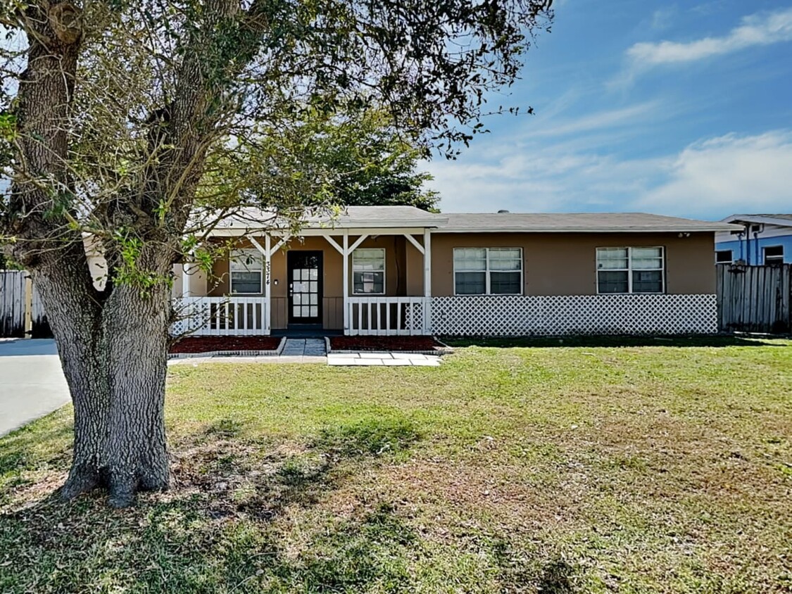 Foto principal - 3374 Amberjack Rd