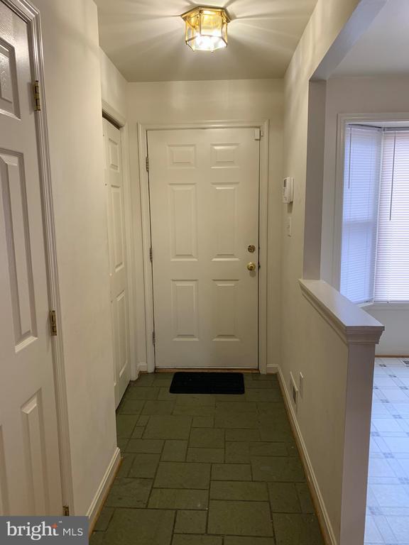 Foto del edificio - 2113 N Tazewell Ct
