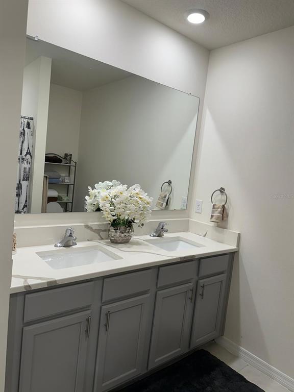 Foto del edificio - 1053 Berry Ln