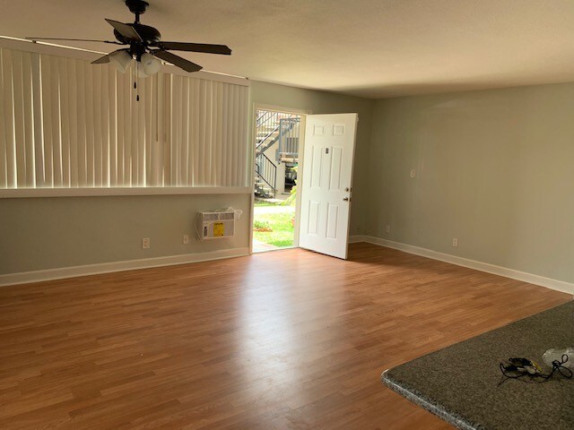 Fotografía del edificio - 841 N Orange St