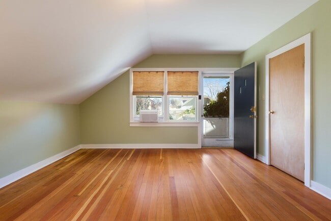 Building Photo - 1119 Tijeras Ave NW