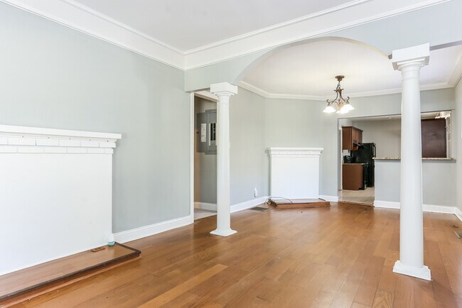 Building Photo - 987 Harwell St NW