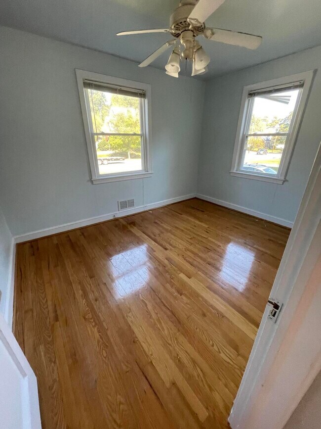 Foto del edificio - 1672 Brandon Ave SW