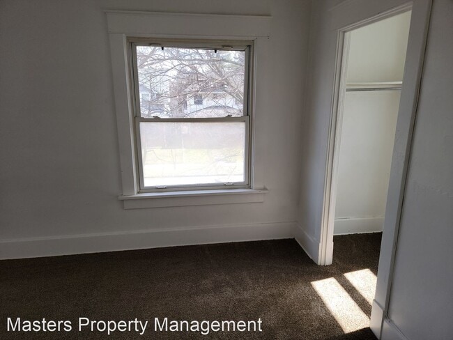 Building Photo - 3 br, 1.5 bath House - 3235 Kimball Ave