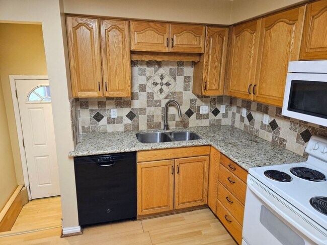 Building Photo - Newly Remodeled 4 Bd 2 Ba In Bountiful