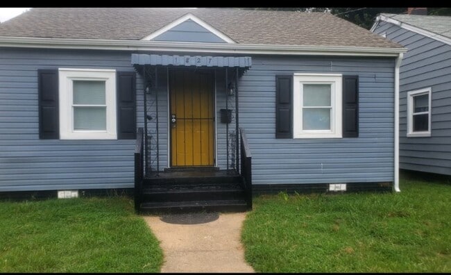 Building Photo - 1827 Joplin Ave